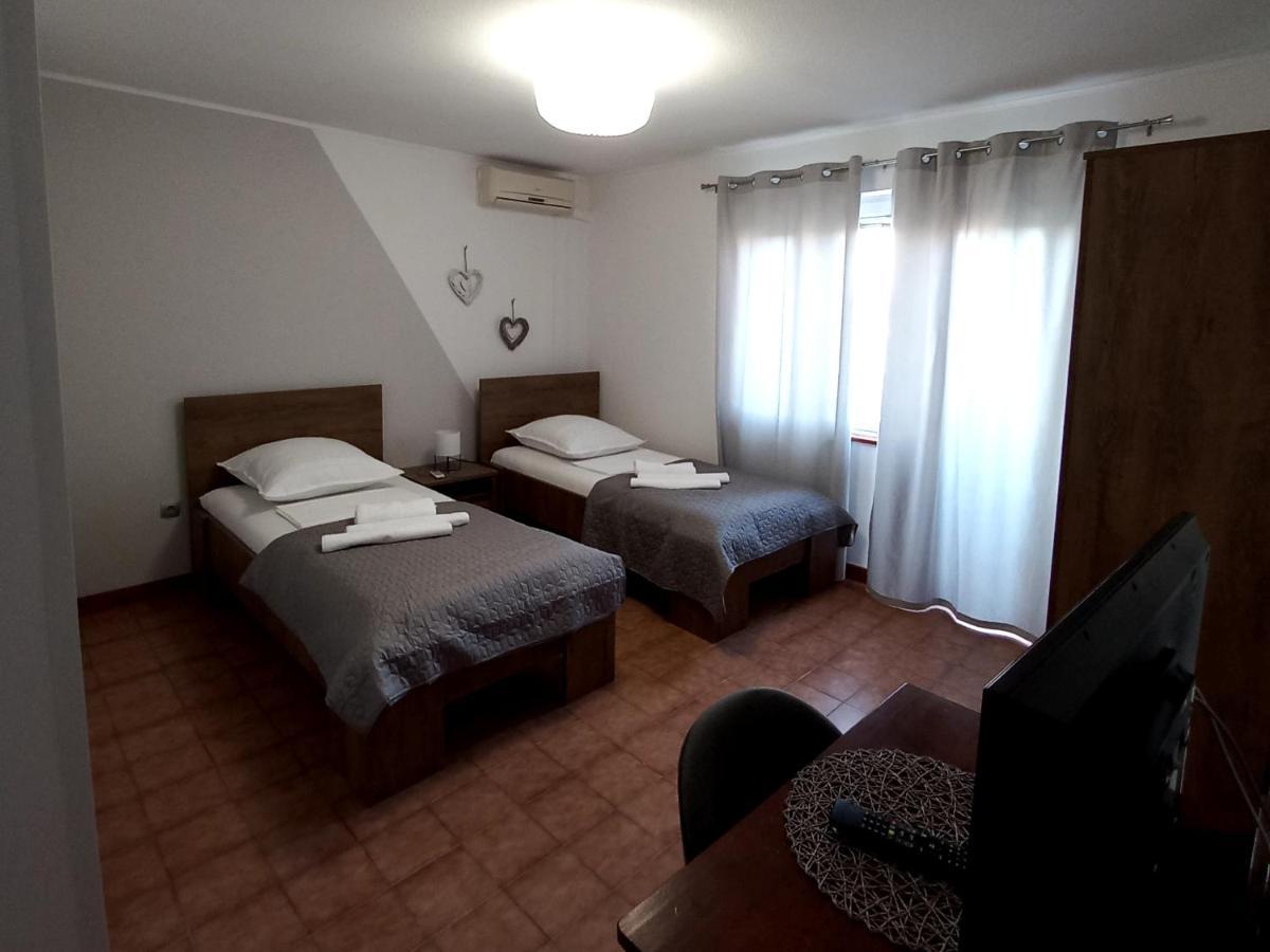Pansion Stones Murter Zewnętrze zdjęcie